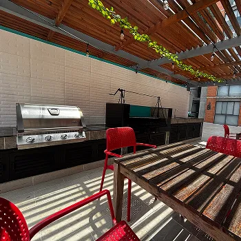 zona bbq inside