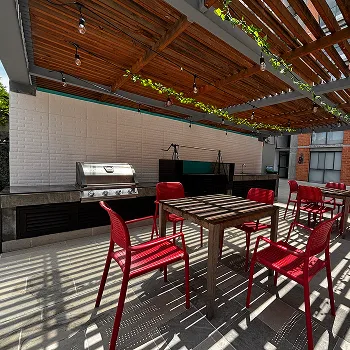 zona bbq inside
